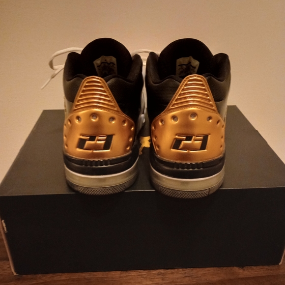 Jordan Big Fund Premium (Metallic Gold) Size 11 - Picture 5 of 6